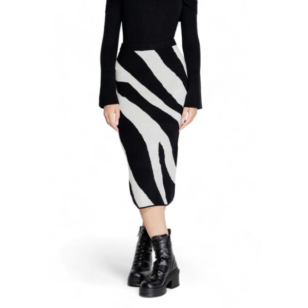 Vero Moda Black Viscose Skirt - Image 5