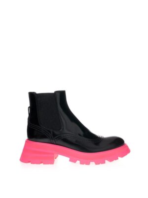 Alexander McQueen Elegant Black Leather Boots