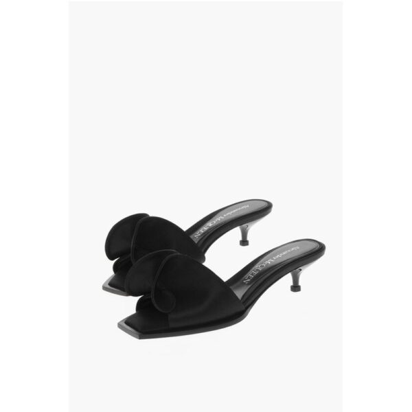 Alexander McQueen Crepè Silk Sandals with Bow Design 4cm