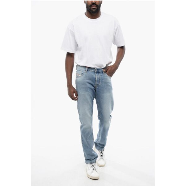 Diesel Mid Waist Slim Fit 1995 D-SARK Jeans 17cm L32 - Image 4