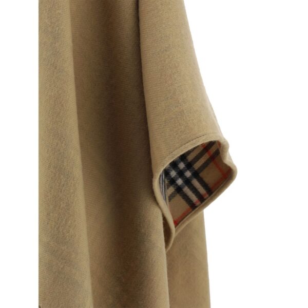 Burberry Cape - Image 5
