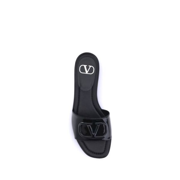 Valentino Garavani Patent leathe VLogo slide Sandals - Image 4